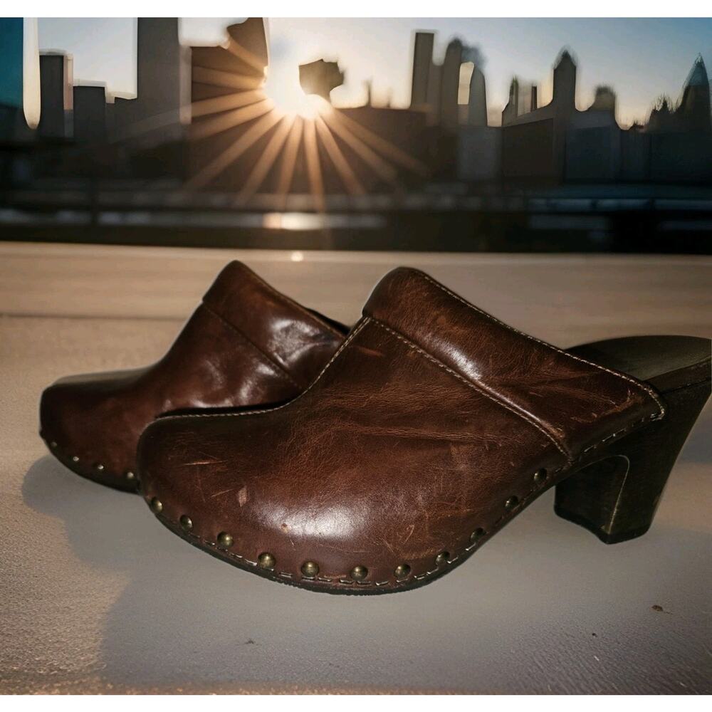 Dansko Rae Brown Leather Studded Clogs Mules Heels Womens Size 37, US 6.5-7 - Picture 2 of 12